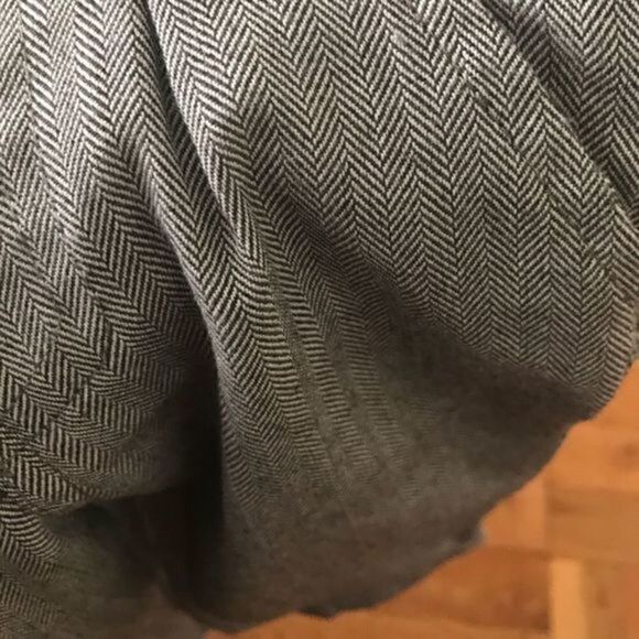 Boys Dress pants, shirt and bow tie 6 months suit​​ - Picture 7 of 8